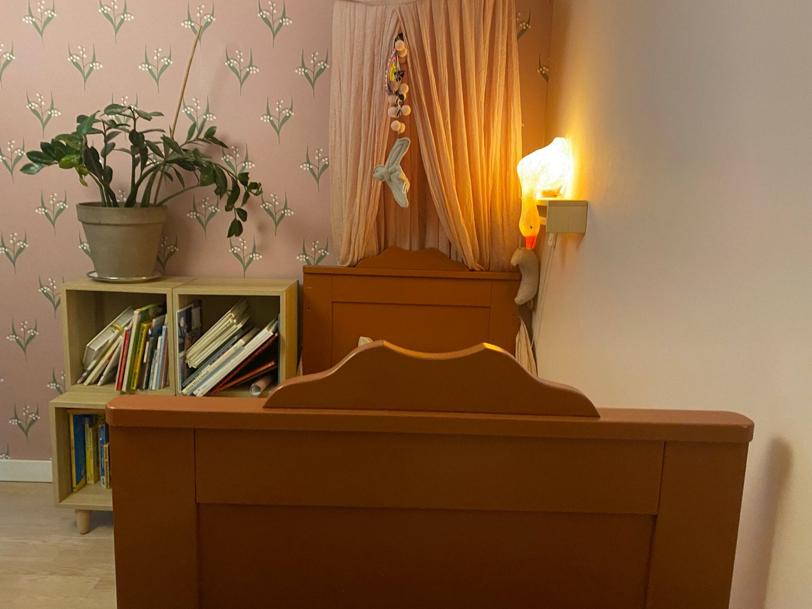 Kleuterbed met lattenbodem en matras, Kinderen en Baby's, Kinderkamer | Bedden, Ophalen, Gebruikt, 70 tot 85 cm, Lattenbodem
