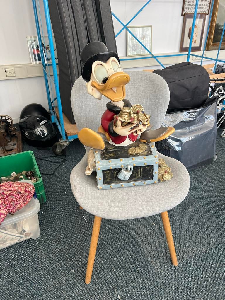 Dagobert Duck beeld met schatkist, Ophalen of Verzenden, Zo goed als nieuw