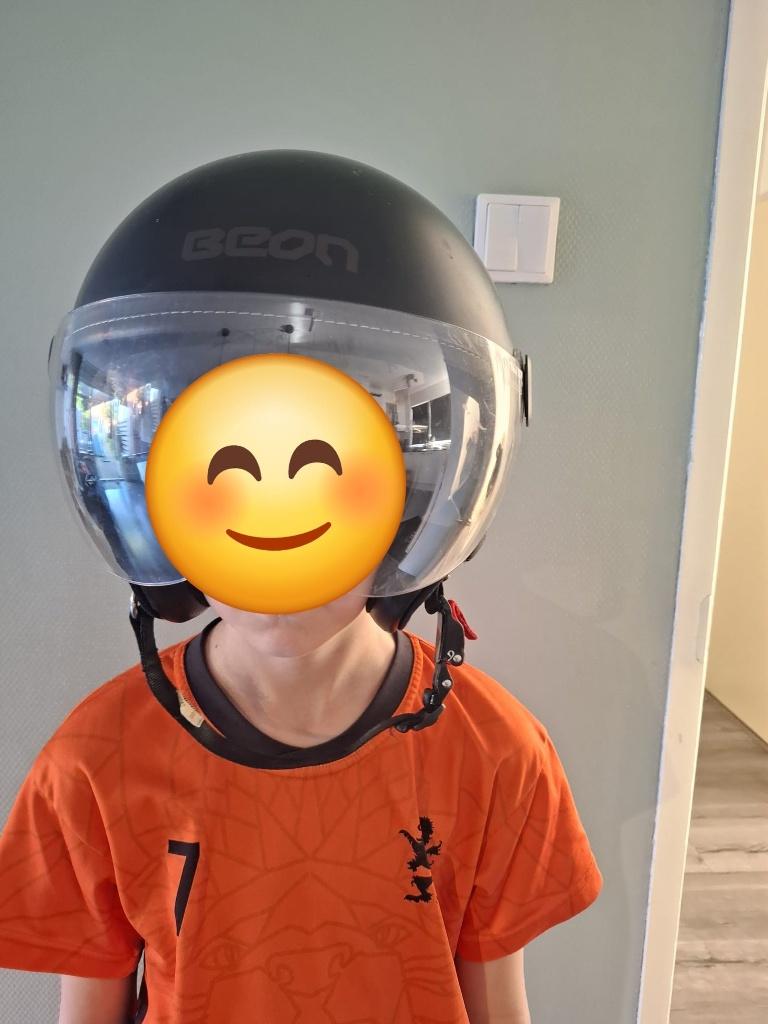 Helm scooter / brommer, Ophalen, Gebruikt, Large, Beon
