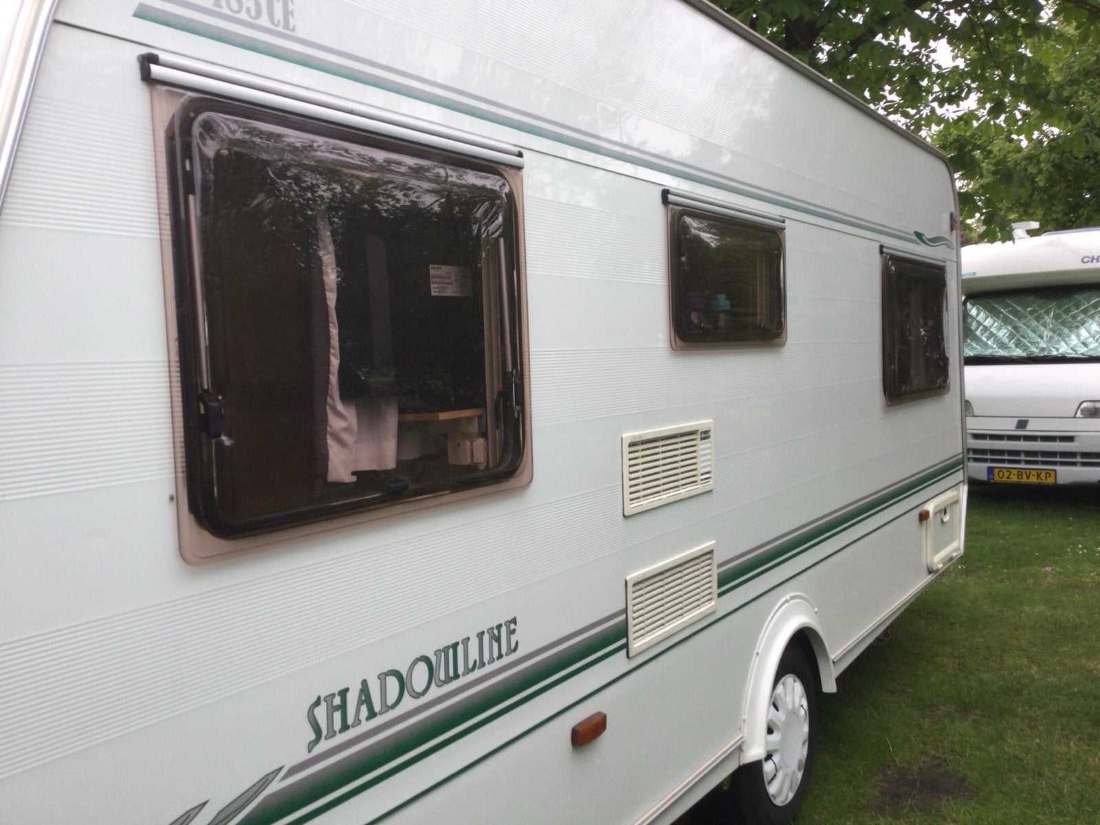 Elddis 485 Shadowline Caravan incl, voortent en inventaris, Elddis, Rondzit, 750 - 1000 kg, Particulier