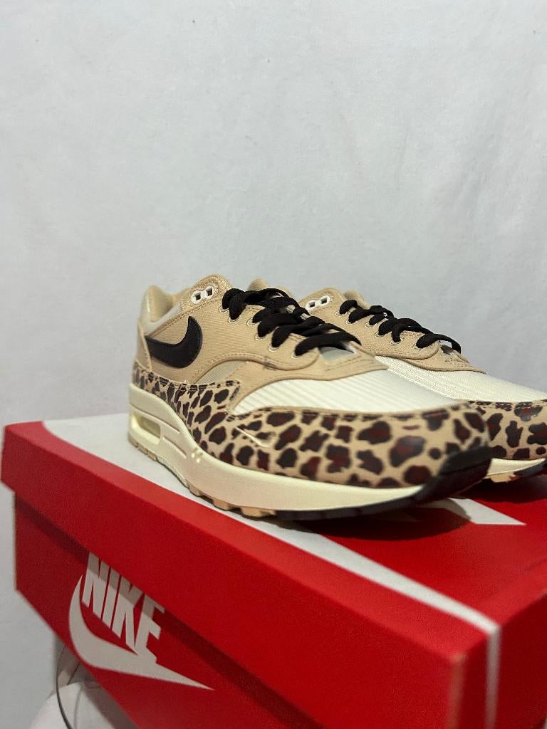 NIEUW IN DOOS! Maat 44 - Nike Air Max 1 '87 Leopard Print, Overige kleuren, Verzenden, Nike, Nieuw