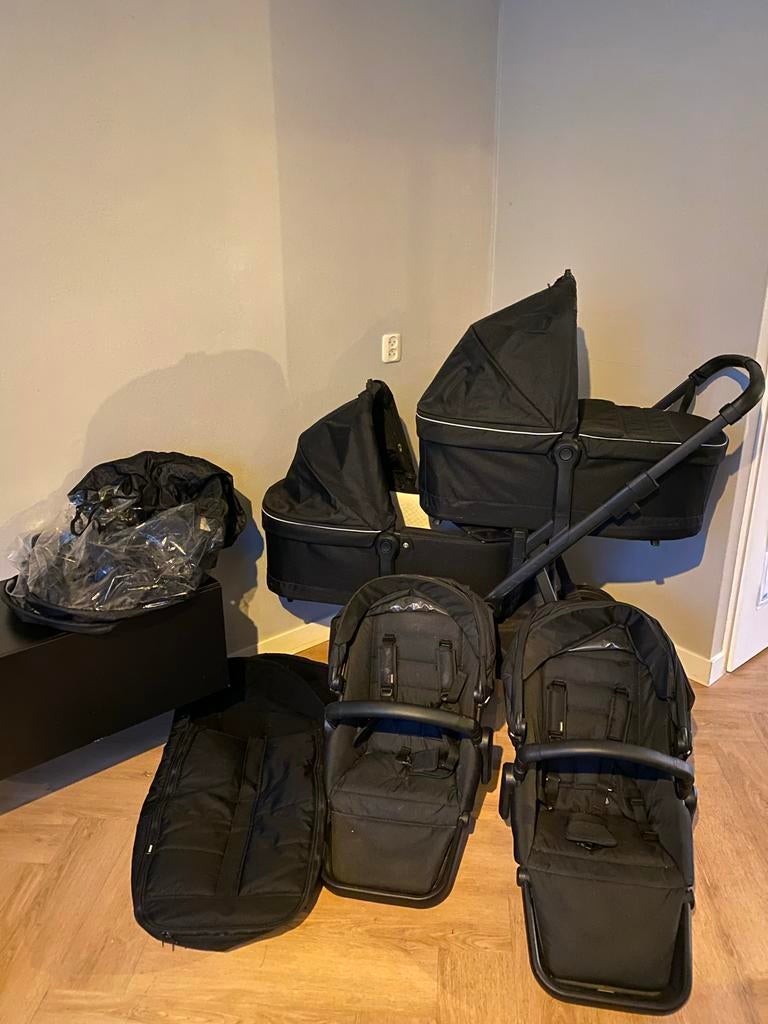 Thule Sleek Duo/Tweeling Kinderwagen Black +ALLE Accessoires, Gebruikt, Duowagen, Ophalen, Kinderwagen