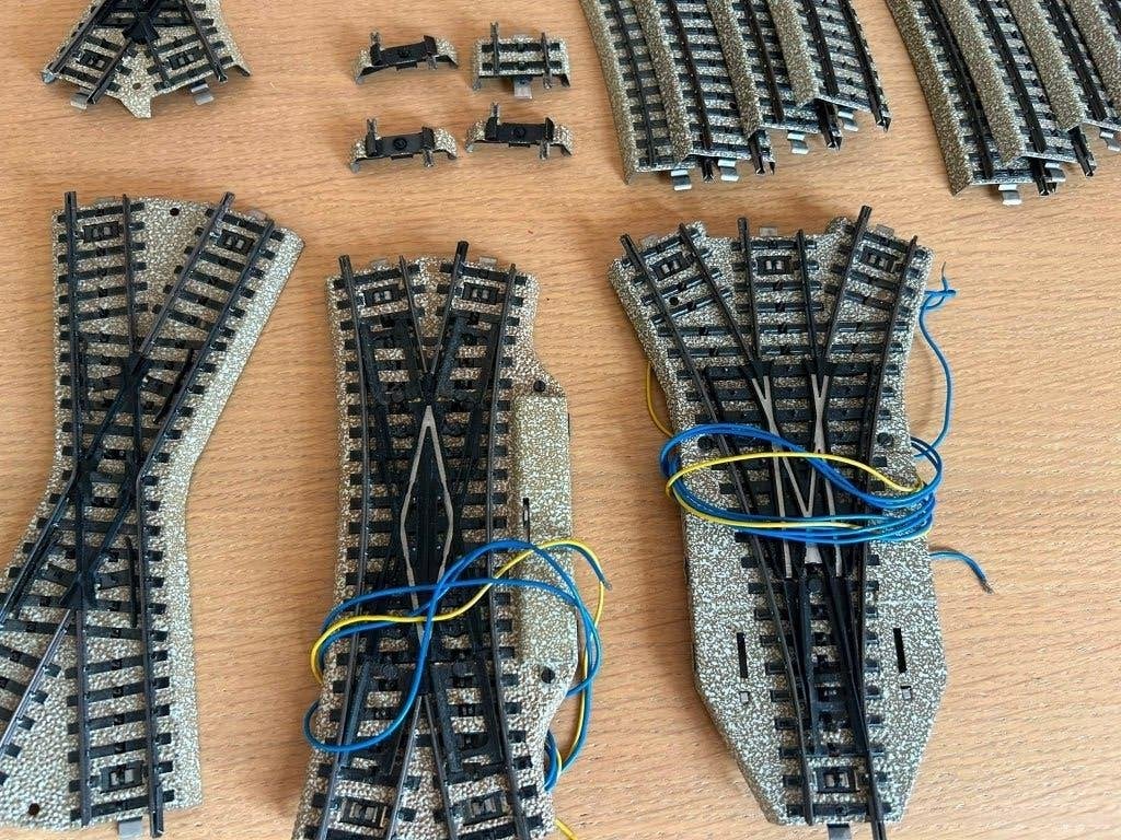 Märklin M wissels 5200 (recht) + kruisingen, Ophalen, Wisselstroom, Gebruikt, Rails