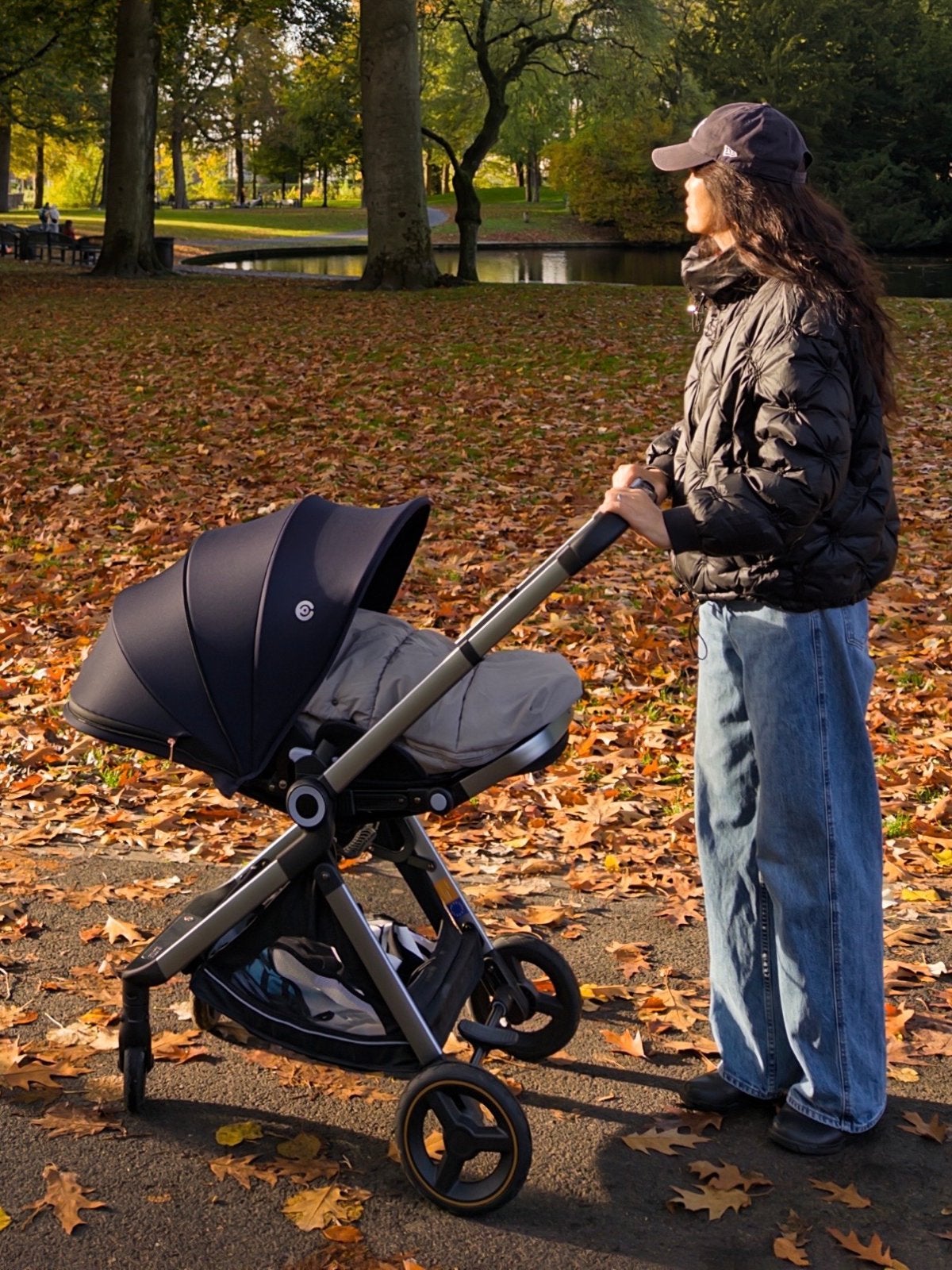 Stijlvolle en complete kinderwagen, zo goed als nieuw, Zo goed als nieuw, Kinderwagen, Overige merken, Verstelbare duwstang