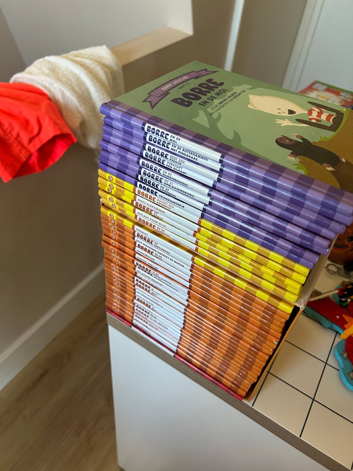 Grote collectie Borre Leesclub boeken (30+ stuks), Fictie algemeen, Jongen of Meisje, Ophalen of Verzenden, Zo goed als nieuw