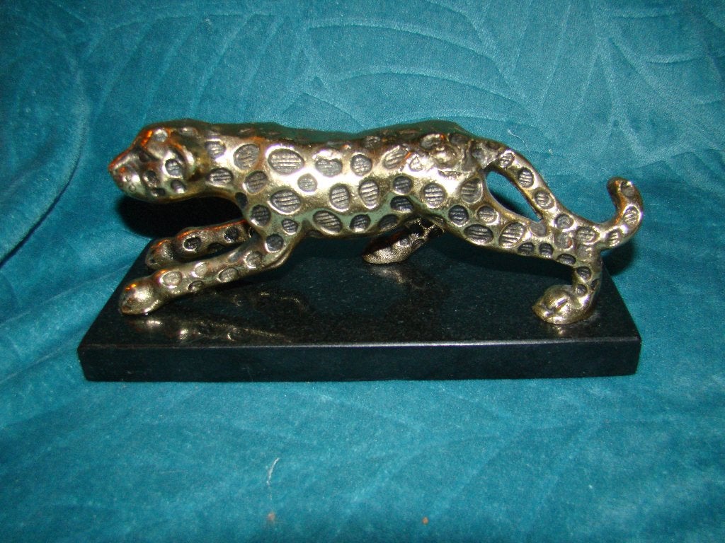 koper panter beeld metaal met zwart graniet voet 20 cm lang, Ophalen of Verzenden, Zo goed als nieuw, Dier