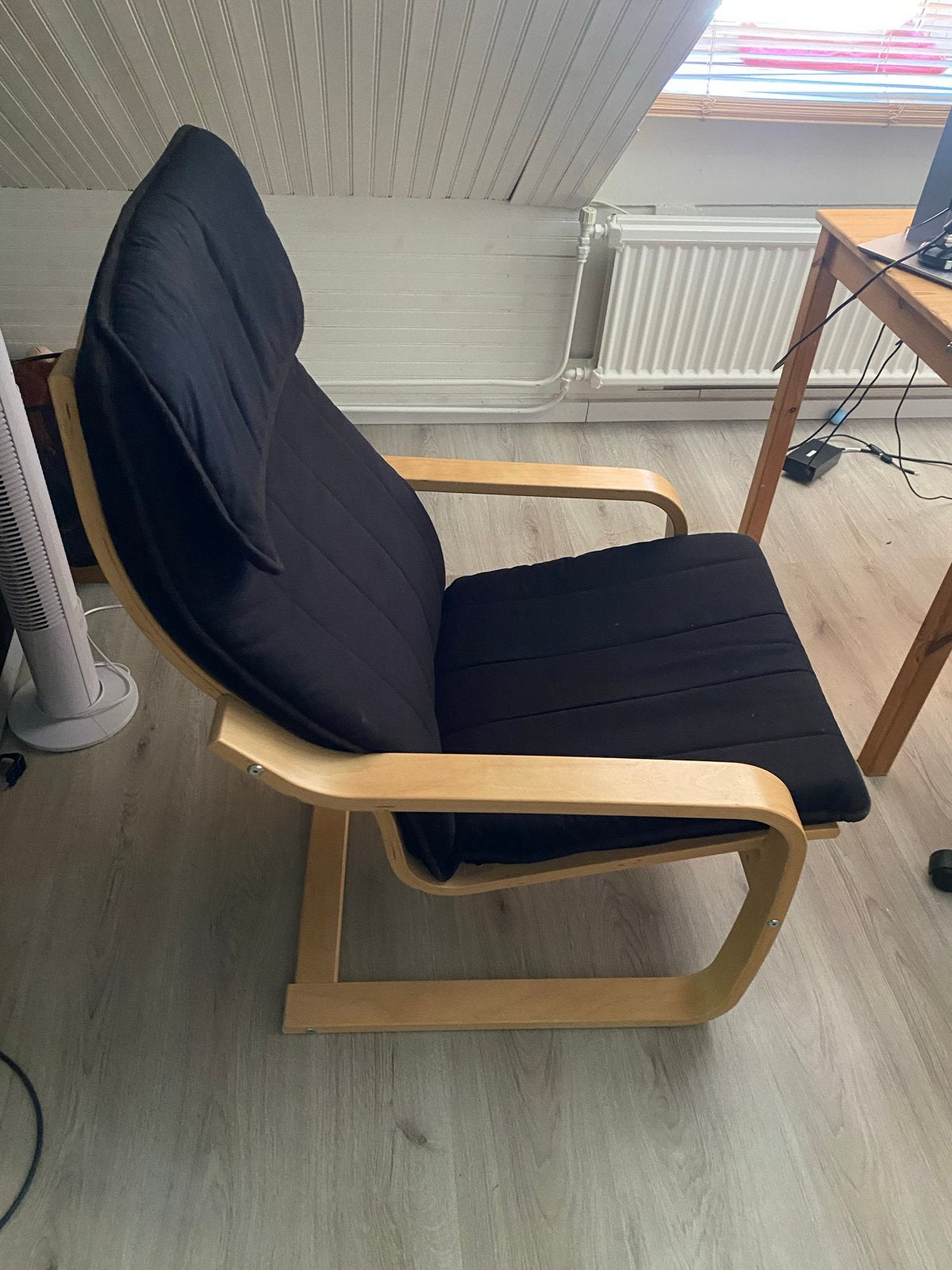 Ikea Poäng stoel met zwart kussen, Huis en Inrichting, Stoelen, Ophalen, Gebruikt, Zwart, Eén