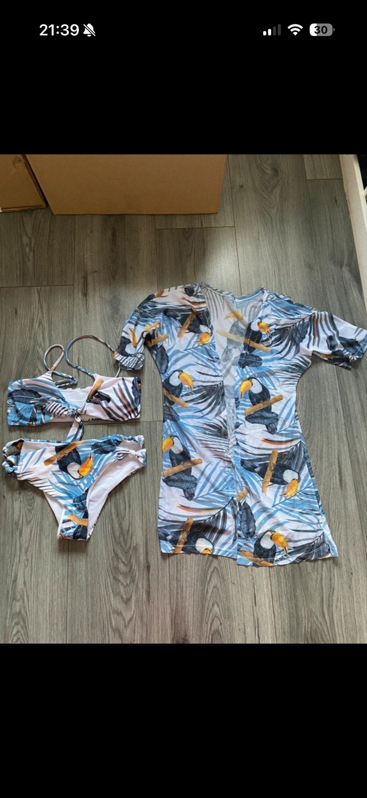 2-delige bikini set met bijpassende cover-up, Ophalen of Verzenden, Zo goed als nieuw, Meerkleurig, Bikini