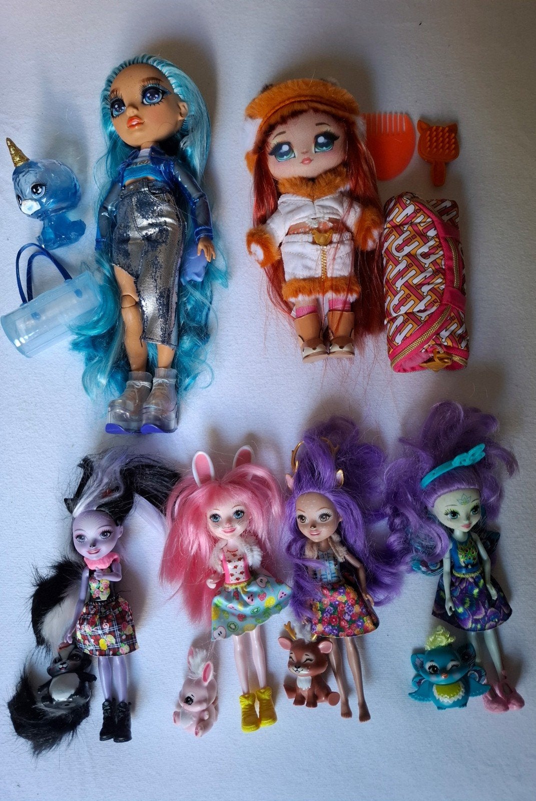 Diverse poppen set: Enchantimals, Rainbow High, Cry Babies, Kinderen en Baby's, Speelgoed | Poppen, Ophalen of Verzenden, Gebruikt