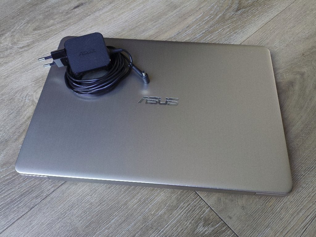ASUS laptop met Linux - Big Tech free !, Computers en Software, Ophalen, Gebruikt, 2 tot 3 Ghz, Qwerty