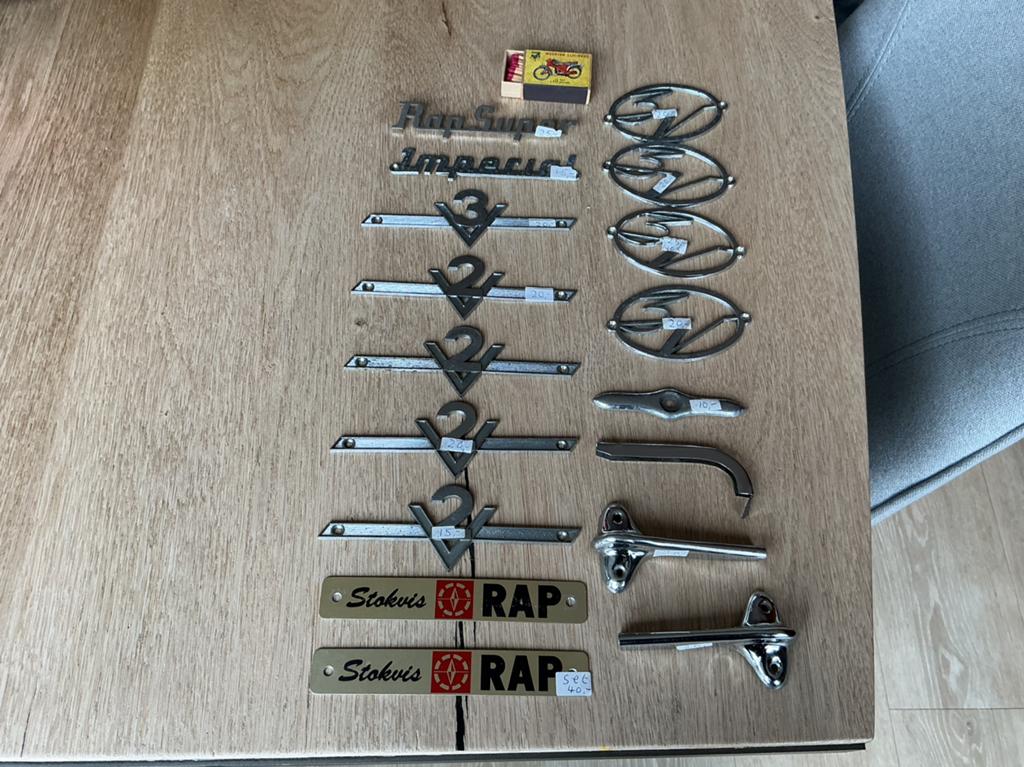 RAP EMBLEMEN LOGO,S EN MOTORSCHERMEN IMPERIAL CROWN EA, Fietsen en Brommers, Ophalen of Verzenden, Nieuw, Overige typen, Overige merken