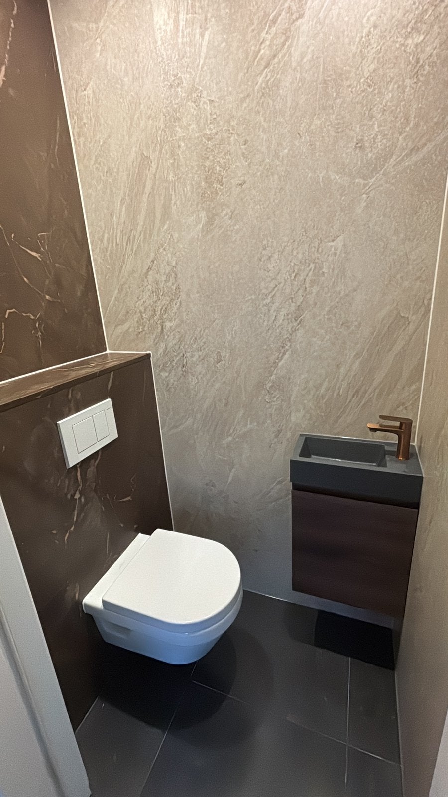 Toilet renovatie – wandpanelen, sanitair & montage, Garantie, Tegelzetten