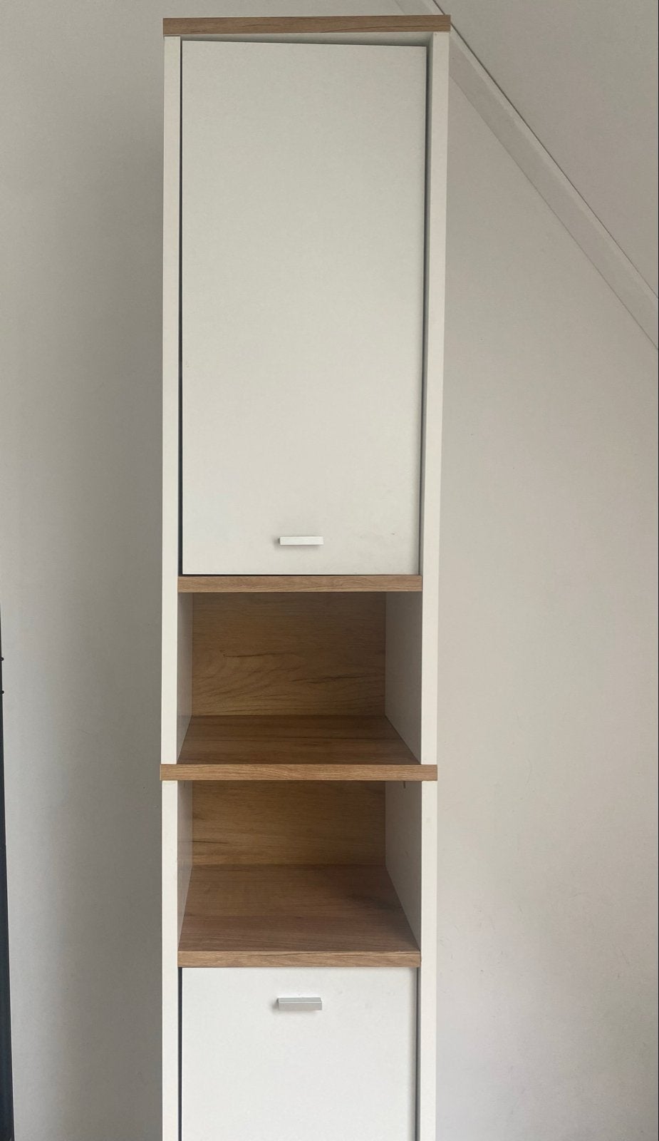 Hoge kast met deuren en open vakken, Ophalen, Gebruikt