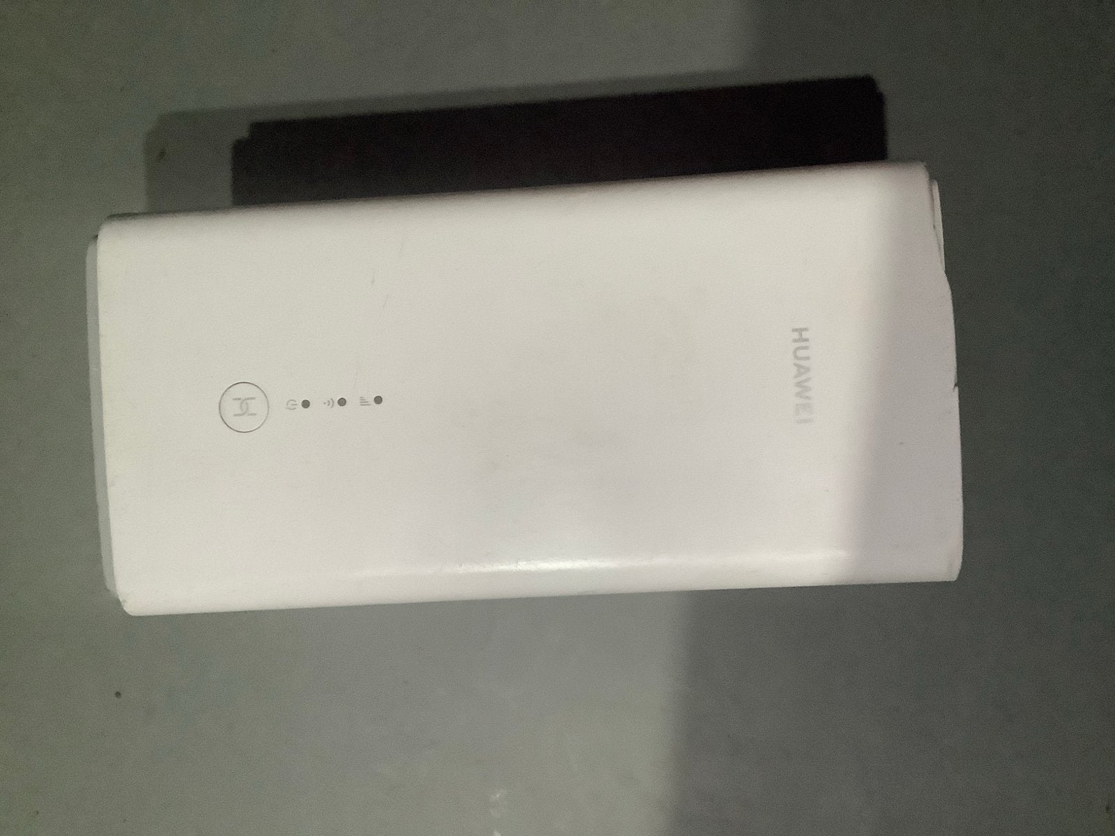 Huawei 5G WiFi Router met Simkaart Slot (B828-263), Ophalen of Verzenden, Gebruikt, Router met modem