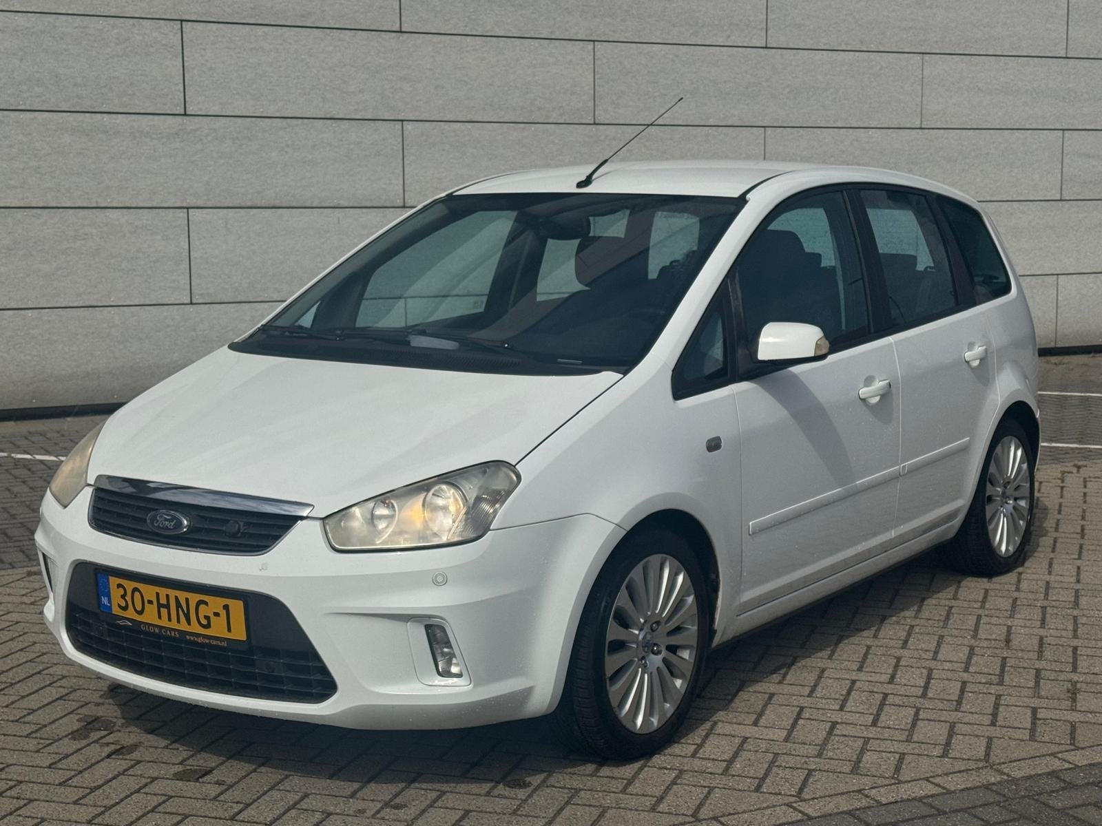 Ford C-Max 1.8-16V Titanium Flexifuel NAP/PDC/LM, Voorwielaandrijving, Gebruikt, 4 cilinders, Wit