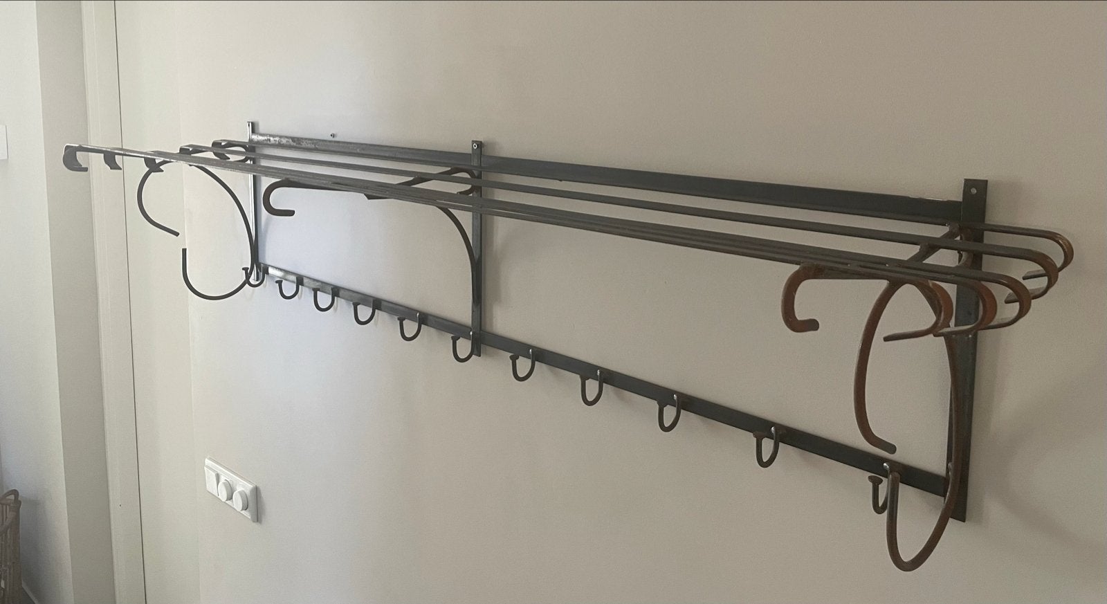 Vintage metalen wandkapstok met hoedenrek, Gebruikt, Minder dan 100 cm, Metaal, Ophalen