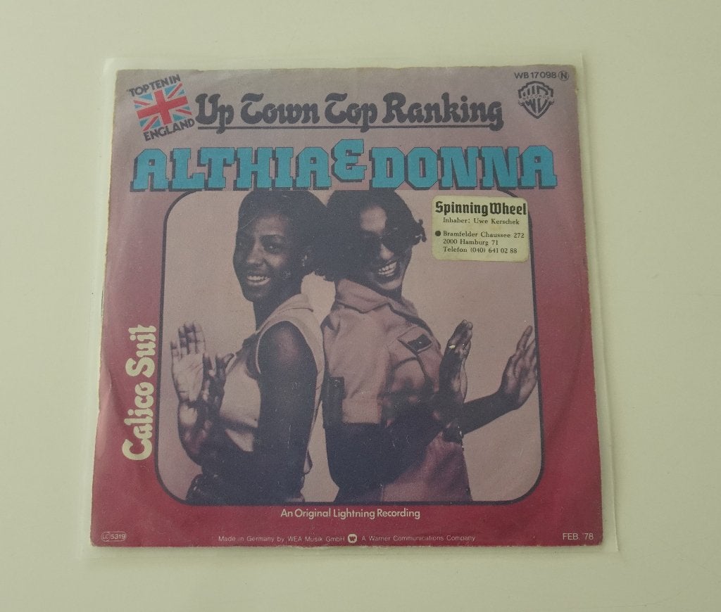 Althia & Donna - Up Town Top Ranking - Reggae Single 1978, Ophalen, Zo goed als nieuw, 7 inch, Overige genres