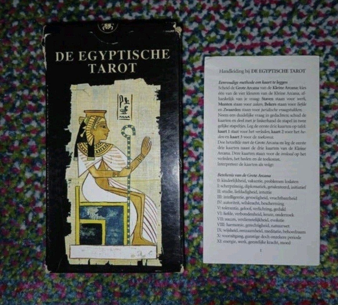 De Egyptische Tarot - Kaarten en Handleiding

Complete set v, Ophalen of Verzenden, Zo goed als nieuw