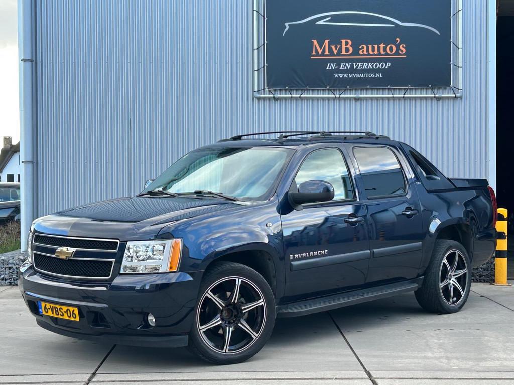 Chevrolet USA Avalanche 5.3 V8 4WD, Clima, Cruise, Navi, Cam, Automaat, Gebruikt, 700 kg, Blauw