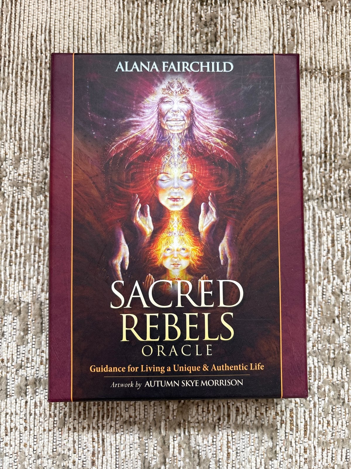 Sacred Rebels Oracle: Leef een Uniek & Authentiek Leven, Boeken, Spiritualiteit algemeen, Overige typen, Nieuw, Ophalen of Verzenden