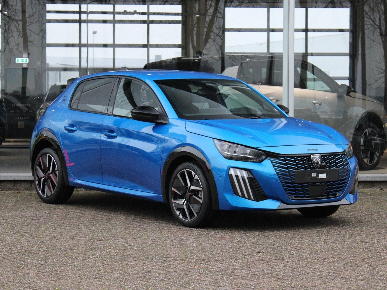 Peugeot 208 1.2 Hybrid 110 e-DCS6 GT VOORRAAD KORTING, Auto's, Peugeot, Automaat, Gebruikt, 1199 cc, Automatische klimaatregeling