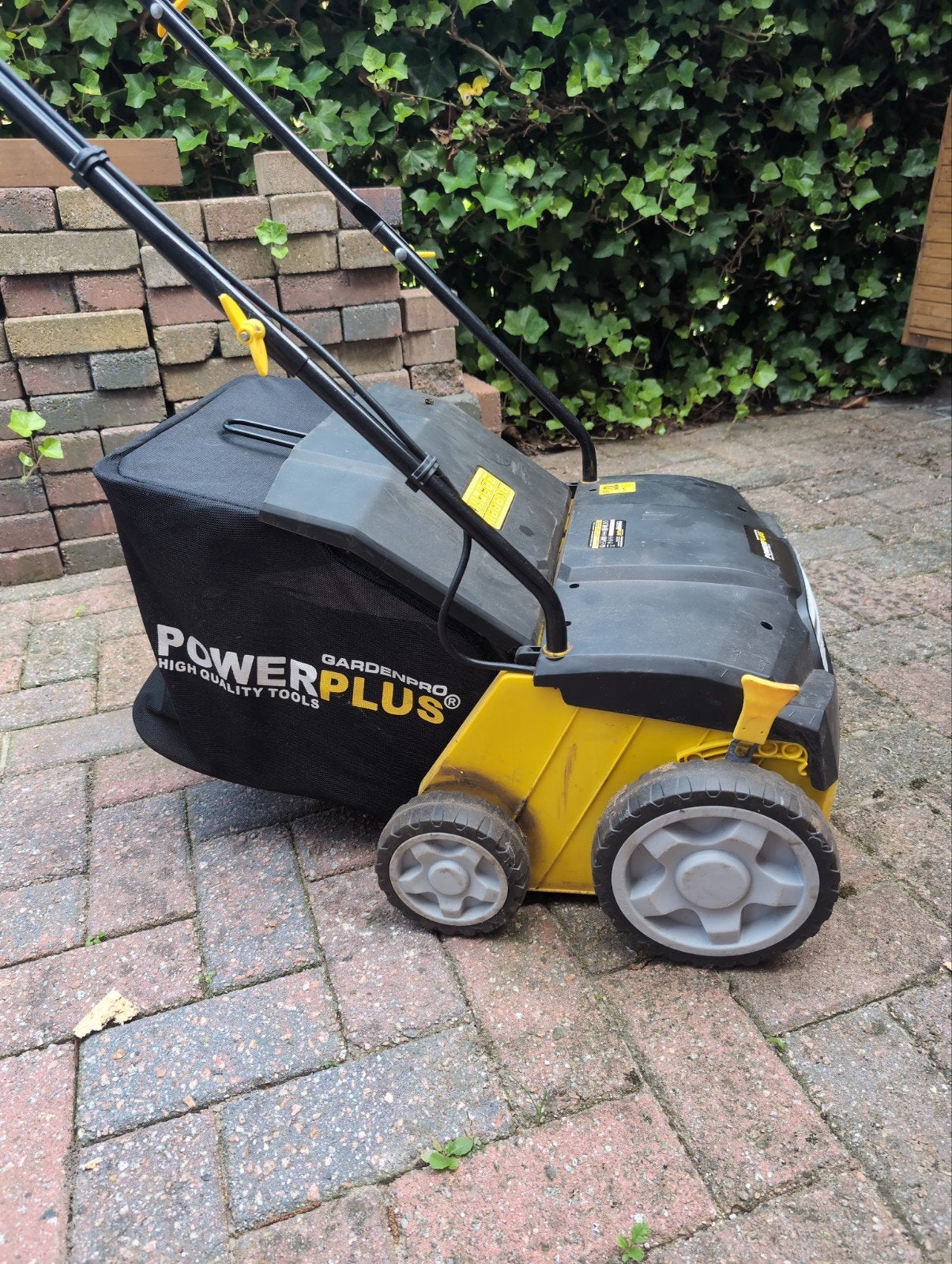 Verticuteermachine Powerplus Gardenpro, Ophalen, Gebruikt, Elektrisch, Powerplus Gardenpro