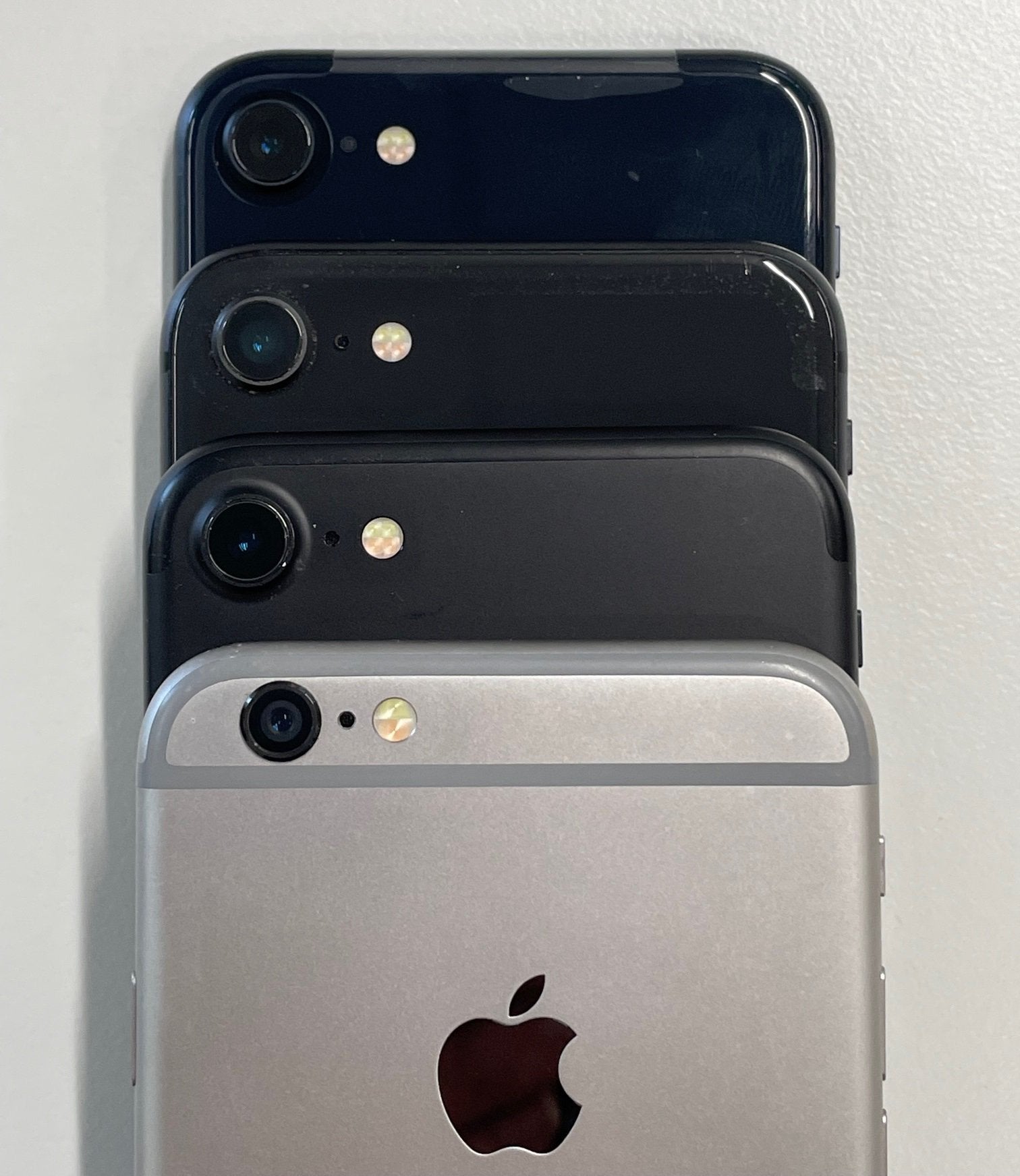 GEZOCHT: iPhone 10 t/m 13 met schade, Ophalen, Zo goed als nieuw