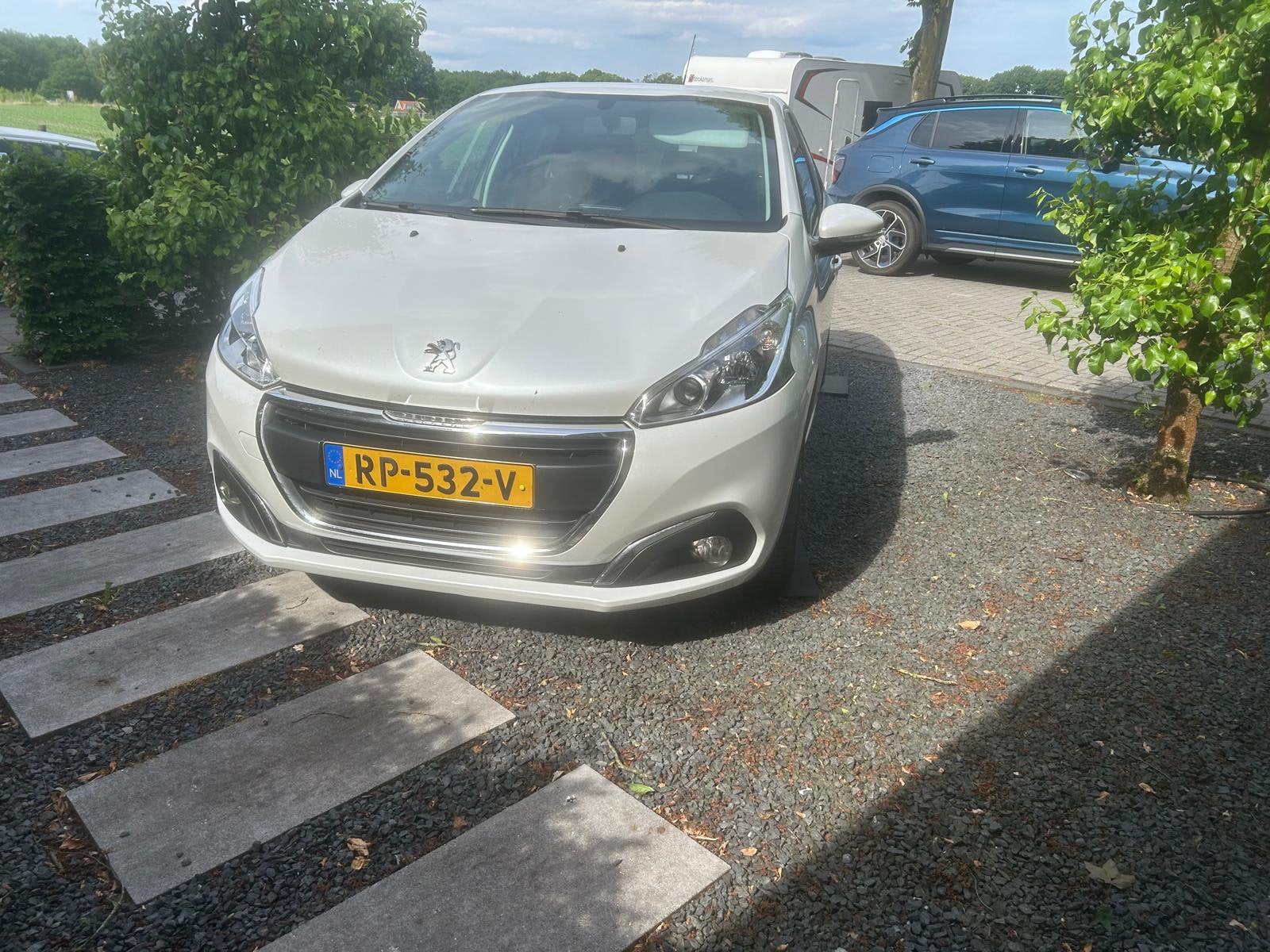 Peugeot 208 1.2 VTI 60KW/82PK 5-D 2018 parelmoer Wit, Voorwielaandrijving, 31 €/maand, 1199 cc, Origineel Nederlands