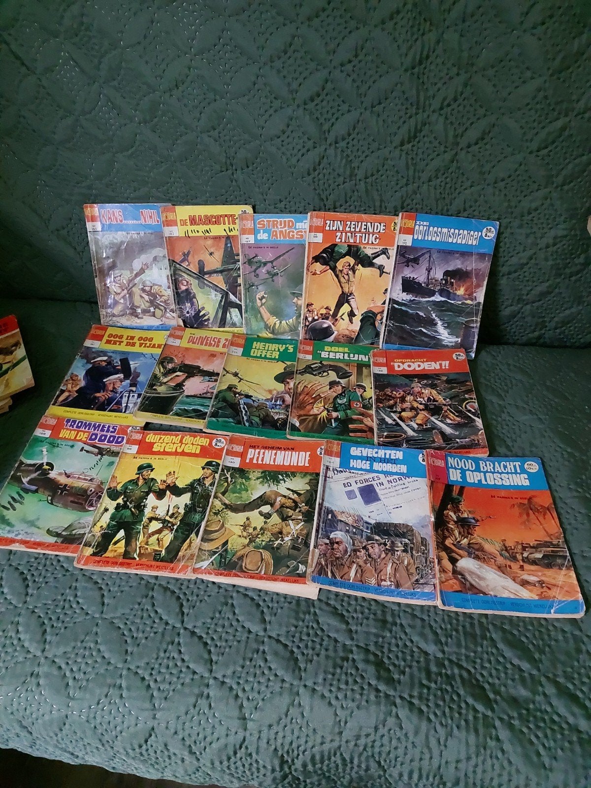 15 strip boeken van victoria, Boeken, Meerdere stripboeken, Ophalen of Verzenden, Gelezen