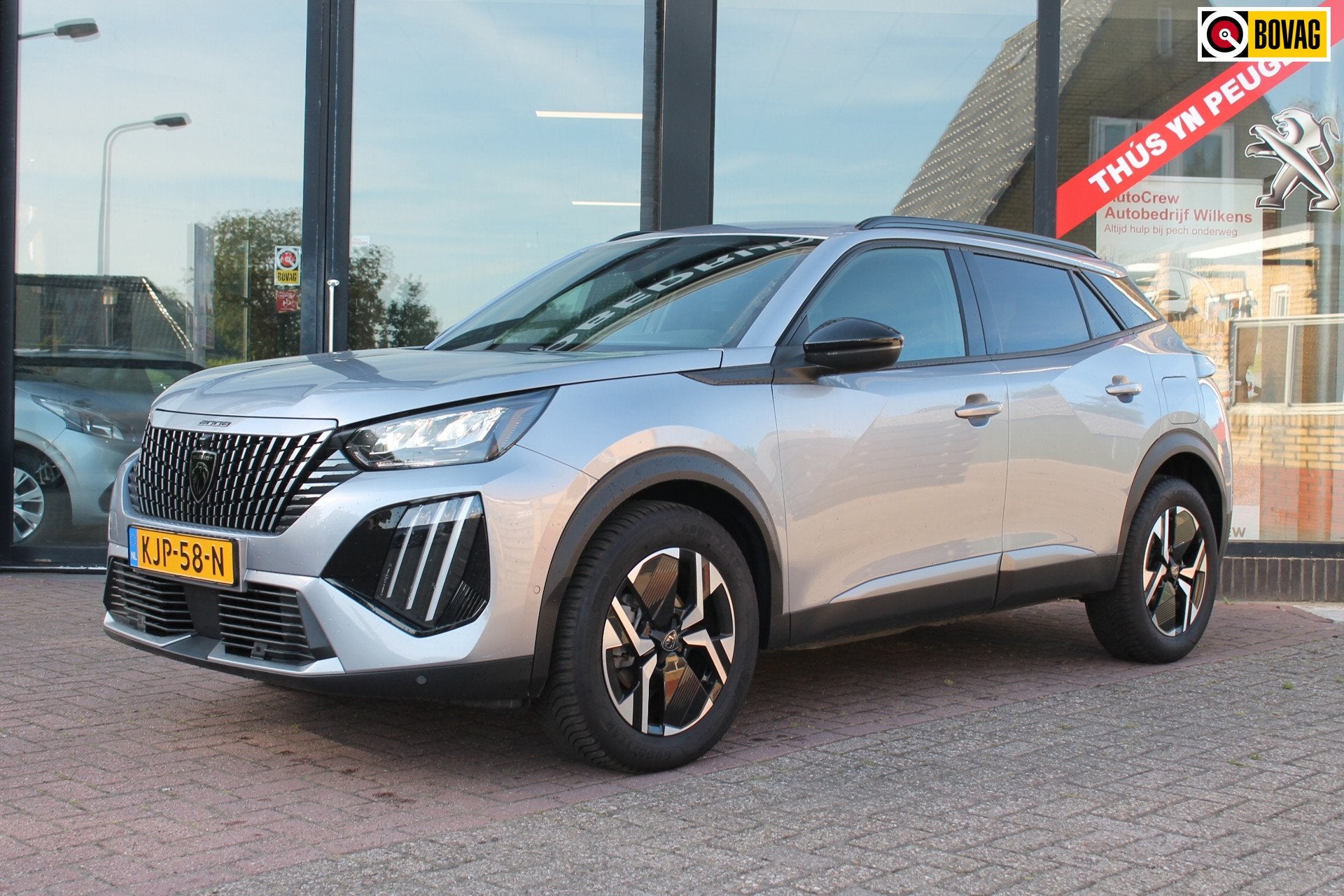 Peugeot 2008 1.2 PureTech 100 Allure, Voorwielaandrijving, Gebruikt, Bedrijf, Handgeschakeld