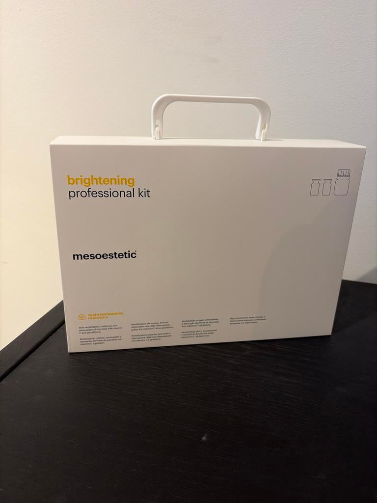 Mesoestetic Brightening Professional Kit - Nieuw, Ophalen of Verzenden, Nieuw, Gehele gezicht, Verzorging