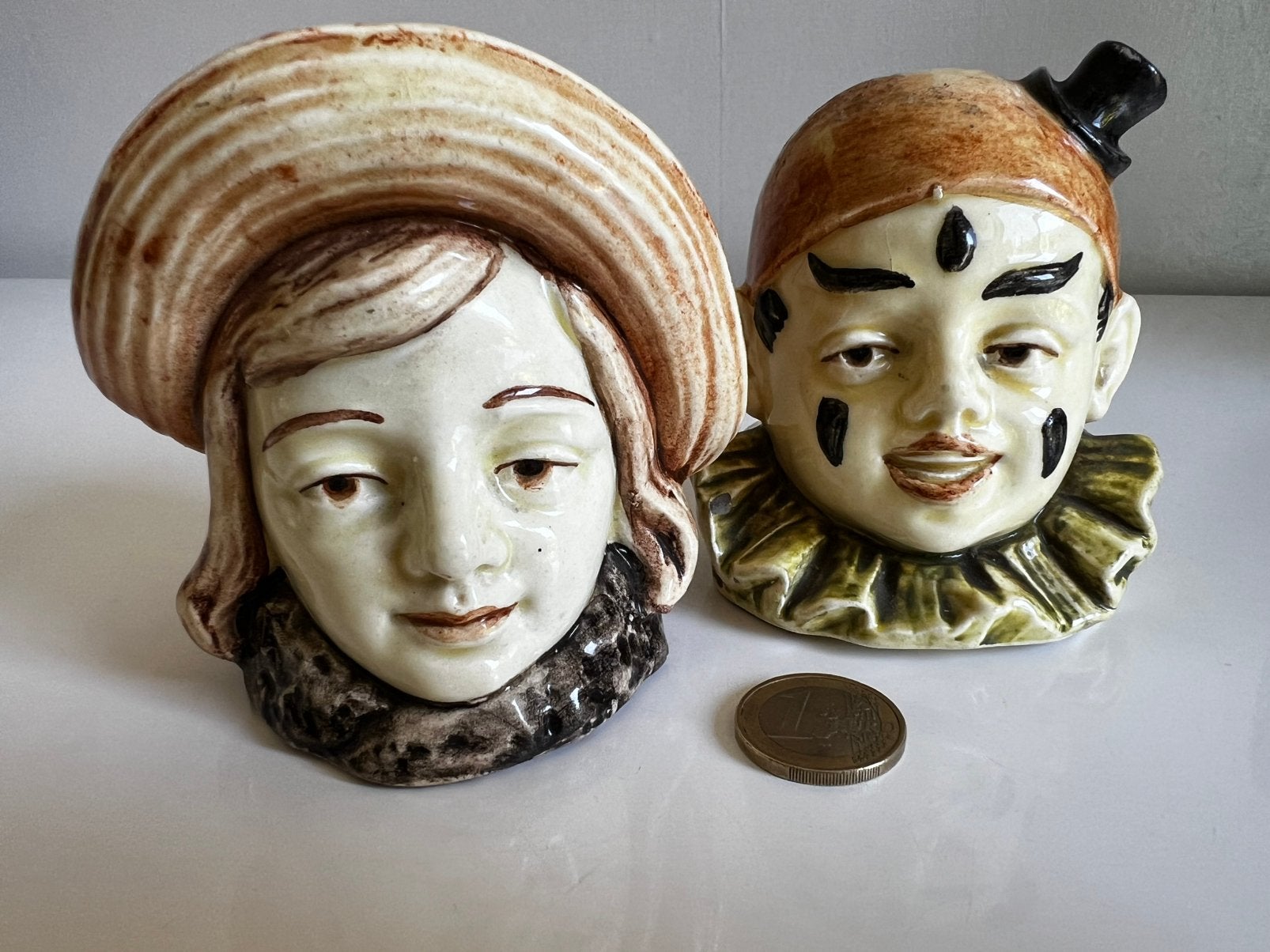 2 Zeldzaam Tsjechoslowakije Spaarpot Meisje Pierot 1925, Antiek en Kunst, Antiek | Keramiek en Aardewerk, Ophalen of Verzenden