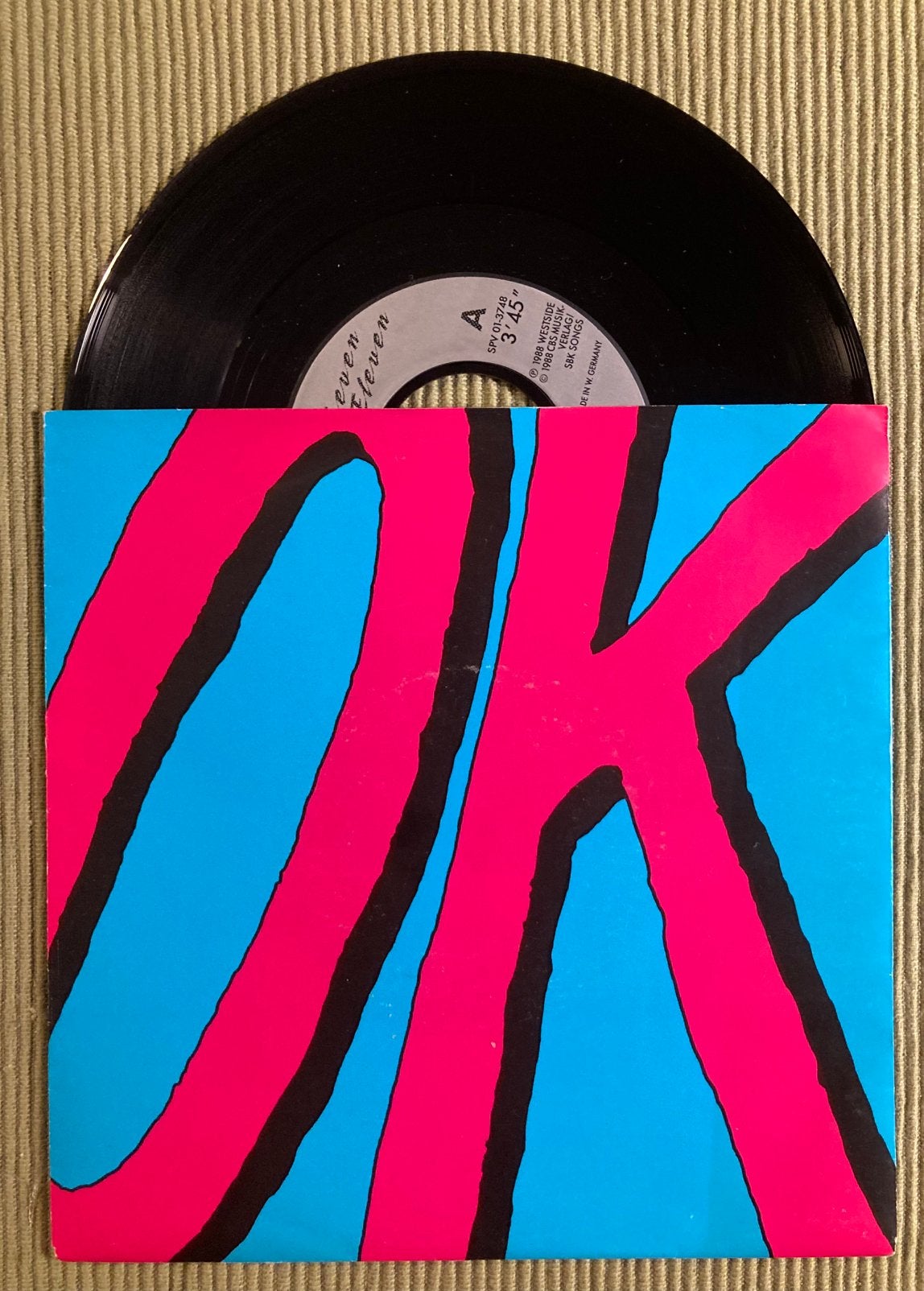 Vinyl single O.K. (OKAY) - E•D•U•C•A•T•I•O•Np, Gebruikt, 7 inch, Ophalen of Verzenden, Pop
