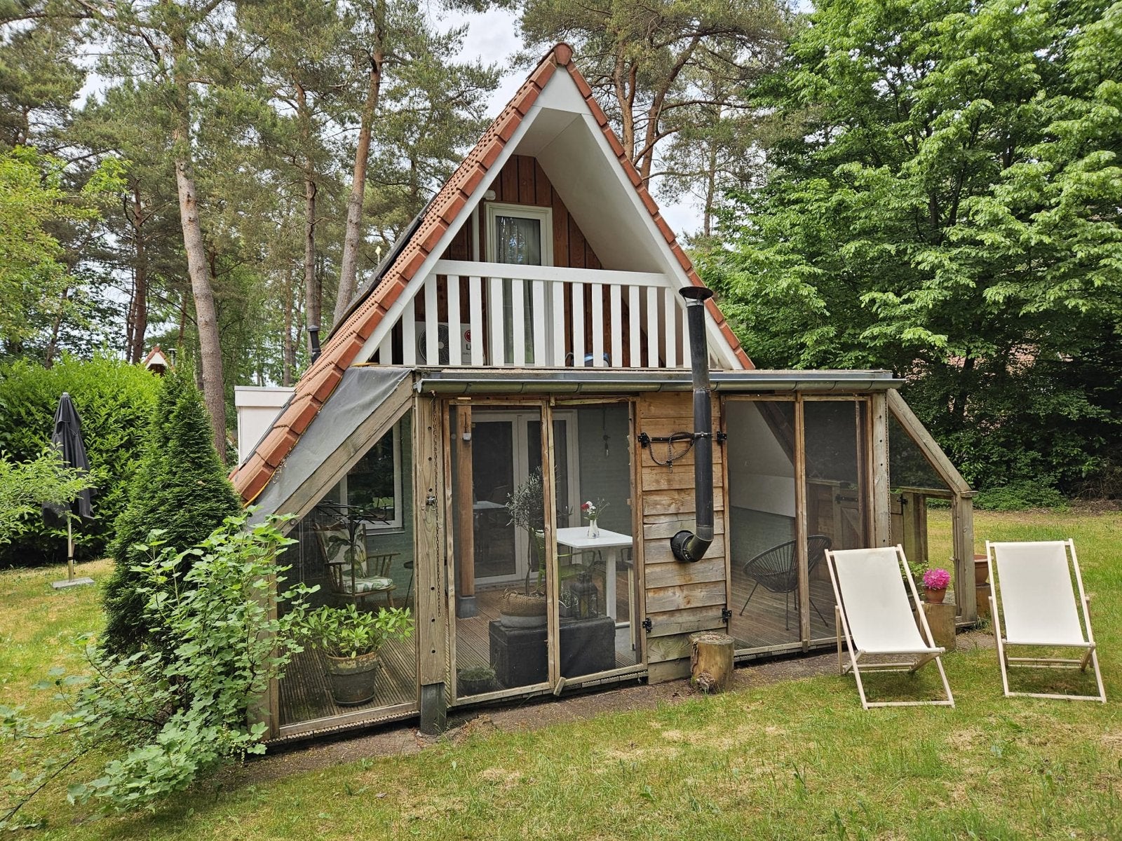 Vakantiewoning te huur in bos, Ommen gedurende oktober 2026, In bos, 2 slaapkamers, Tuin, Chalet, Bungalow of Caravan