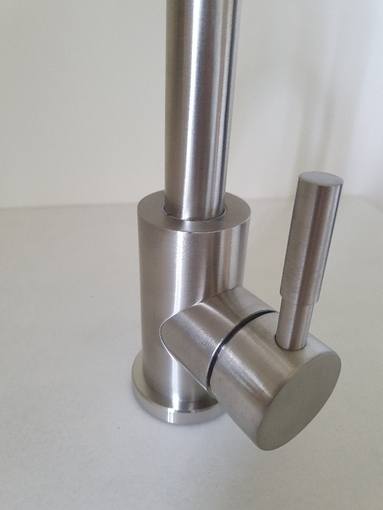 Wastafelkraan Half hoog RVS design Badkamer mengkraan, Ophalen of Verzenden, Nieuw, Rvs, Kraan