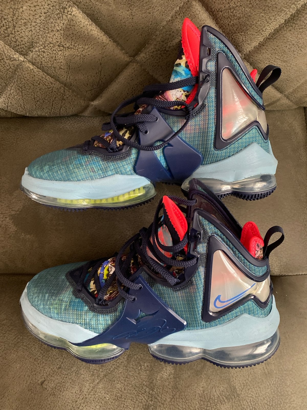 Nike LeBron 19 Basketballschoenen - Maat 42, Ophalen, Nieuw, Blauw, Sneakers of Gympen