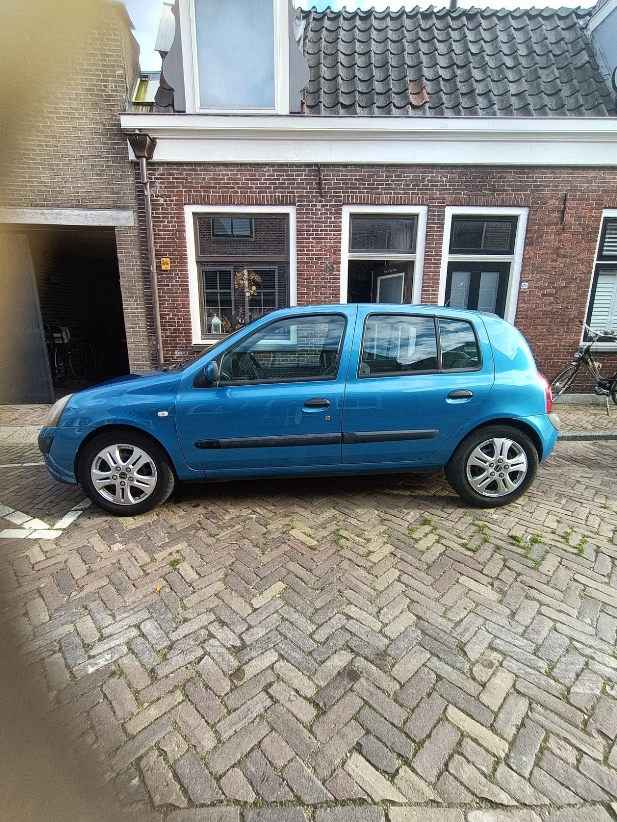 Renault Clio 1.4 16V RT 5DR 2005 2002 Blauw, Voorwielaandrijving, 40 €/maand, 4 cilinders, Blauw