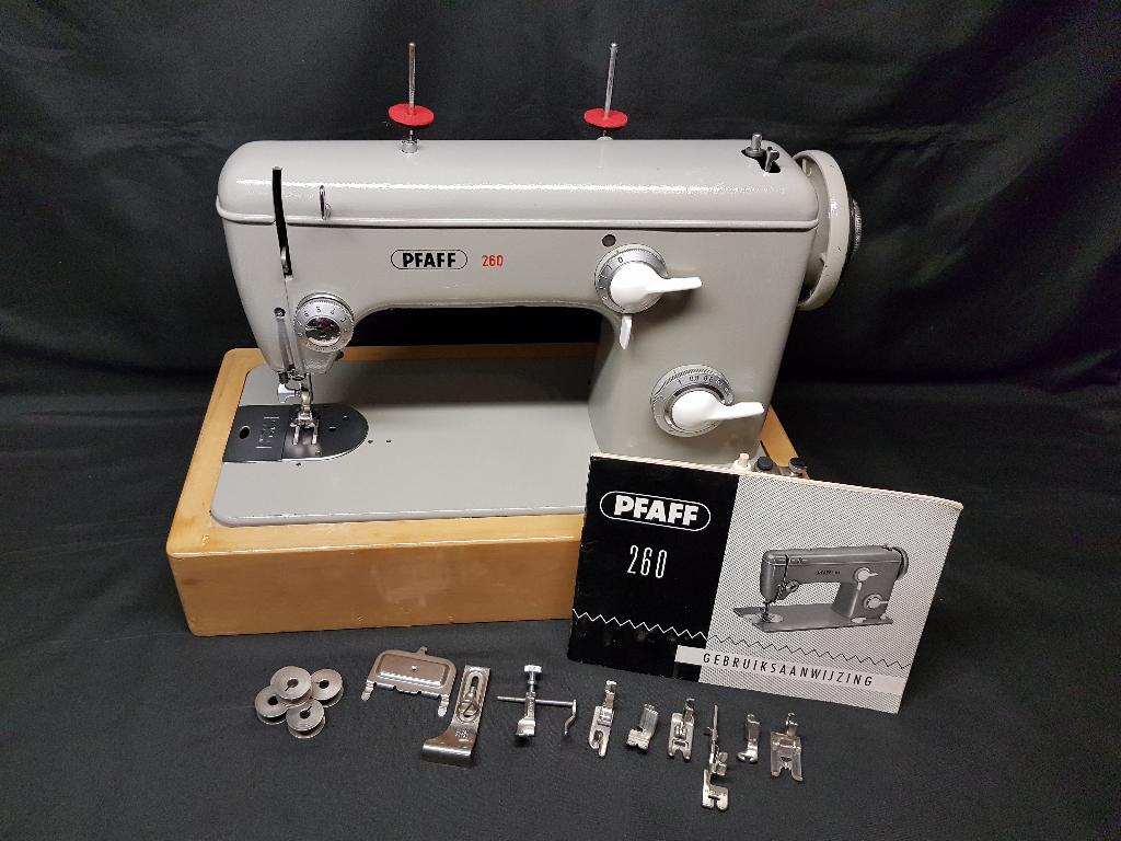 Naaimachine Pfaff 260 - Semi industrieël., Hobby en Vrije tijd, Naaimachines en Toebehoren, Ophalen of Verzenden, Gebruikt, Naaimachine