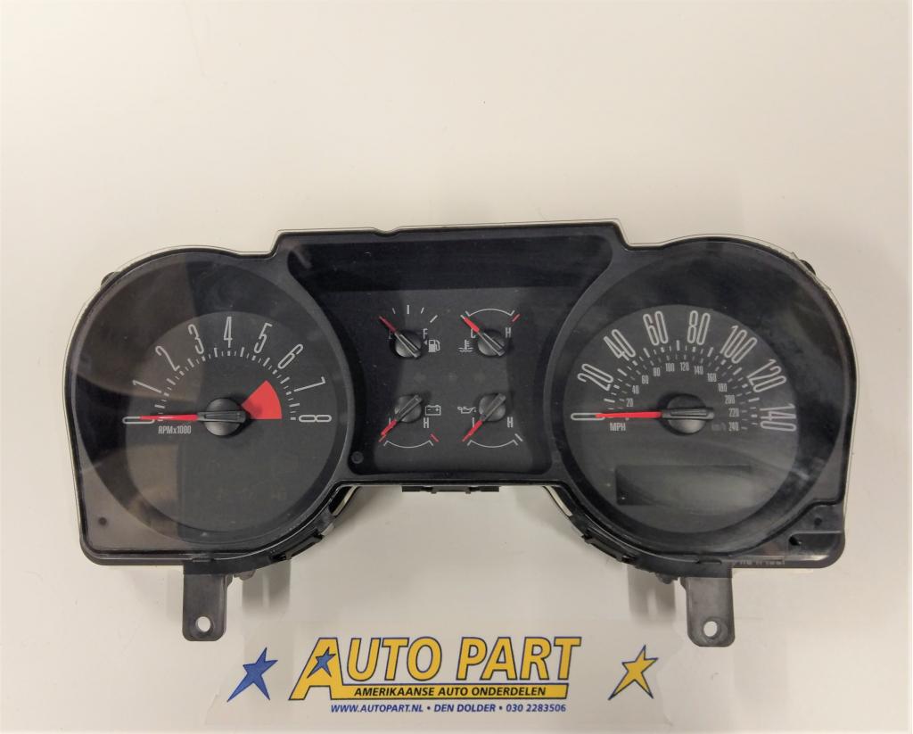 Ford Mustang 2006 dashboard klok, Gebruikt, Ford motor company, Ford USA, P.O. Box 6248, Dearborn, MI 48126