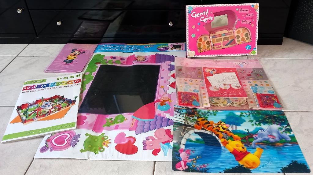 Kinderpakket 2 - NIEUW - Chalkboard sticker, make-up set, .., Ophalen, Nieuw