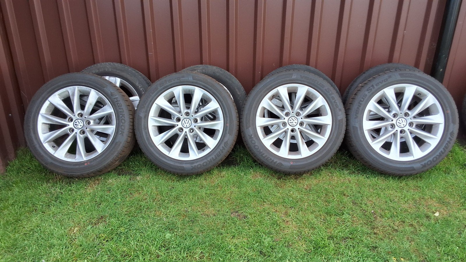 LM Velgen met banden voor VW Transporter T5 - 245/50R18, Ophalen, 18 inch, Banden en Velgen, Zomerbanden