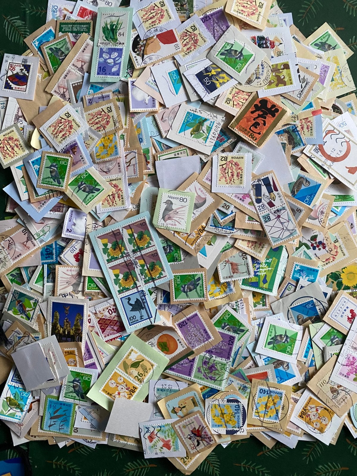 Japan Kantoorpost ruim 4 kg onafgeweekt mei/juni 90,- allin, Postzegels en Munten, Postzegels | Volle albums en Verzamelingen