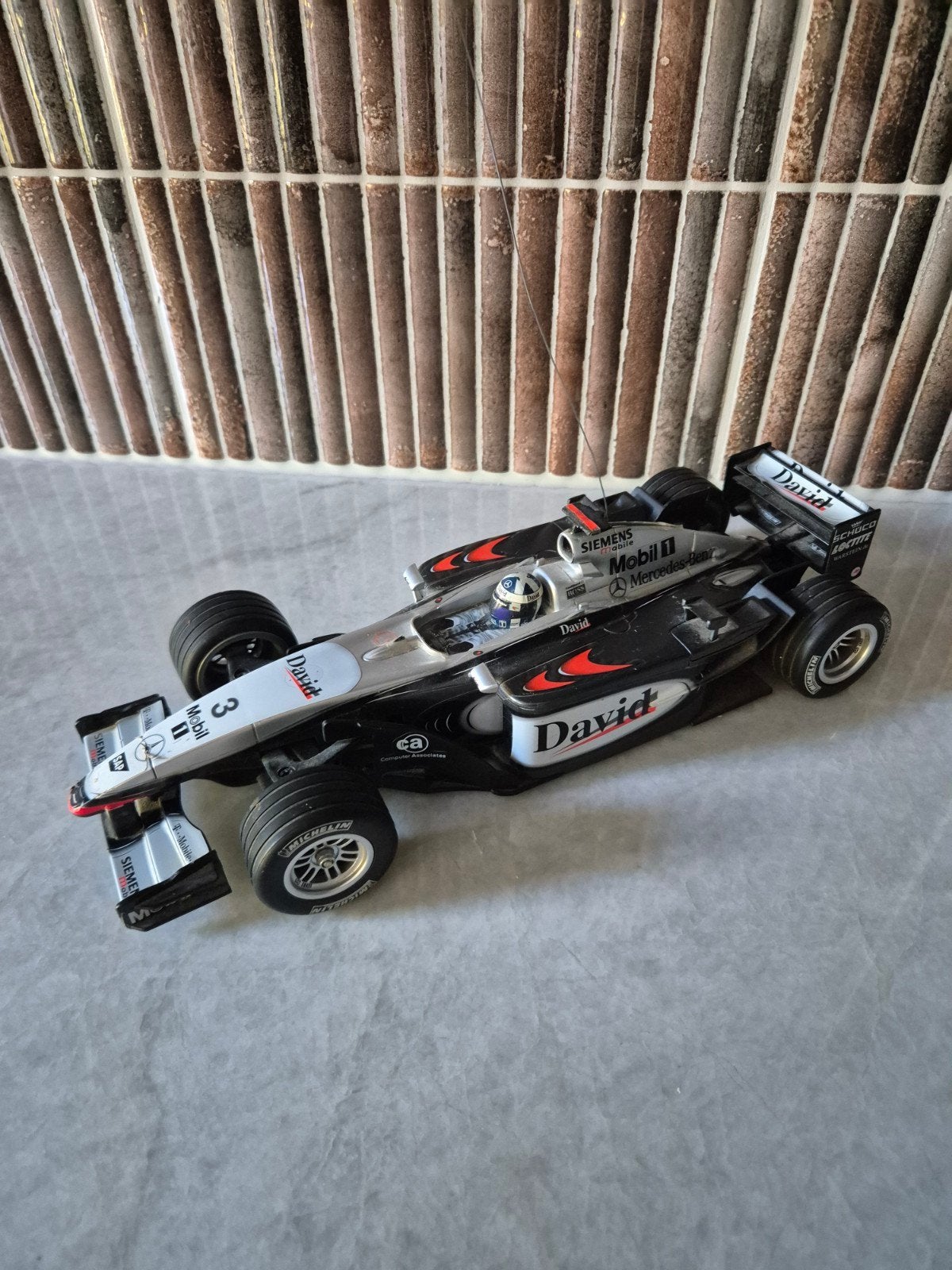 RC Formule 1 auto - Mercedes David Coulthard, Elektro, Gebruikt, Ophalen of Verzenden, Auto onroad