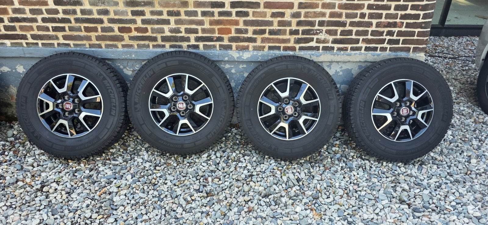 Fiat ducato velgen 16 inch 5x118 mooie set!!

16inch, Auto-onderdelen, Banden en Velgen, Bestelwagen, 16 inch, Ophalen of Verzenden