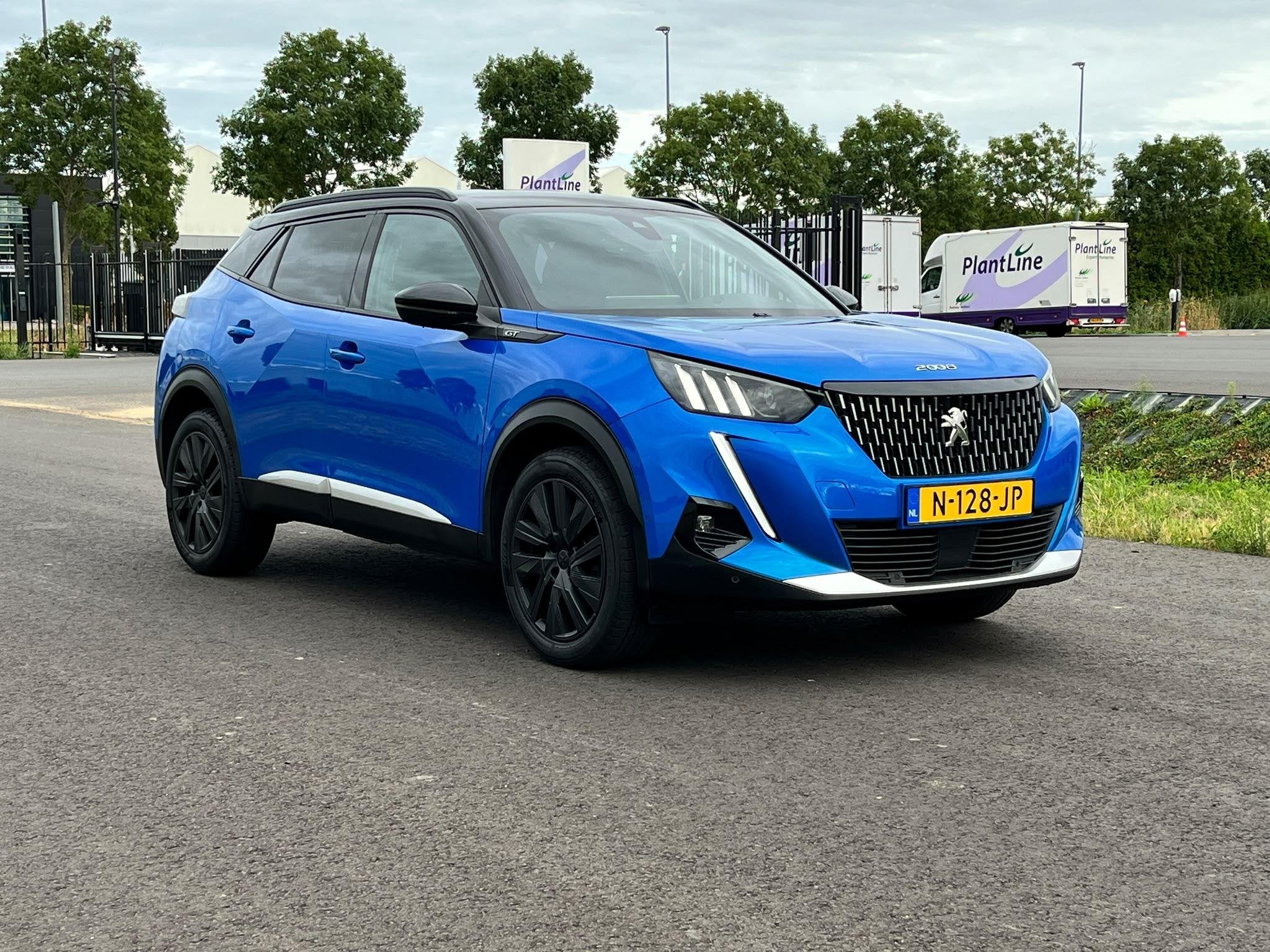Peugeot 2008 1.2 PureTech GT Clima, cruise, pdc, camera, bli, Gebruikt, Euro 6, Blauw, Alcantara