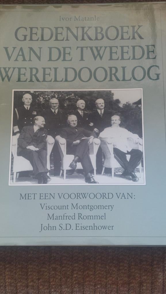 Gedenkboek van de Tweede Wereldoorlog - Uitgebreid, Ophalen of Verzenden