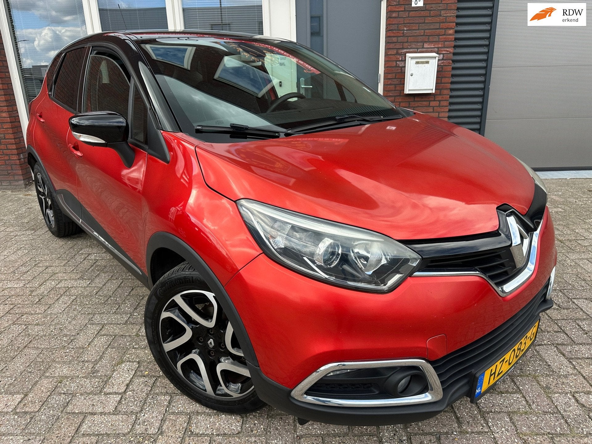 Renault Captur 0.9 TCe Dynamique / 1e Eig / Navi / Camera /, Voorwielaandrijving, Stof, Gebruikt, Met garantie (alle)