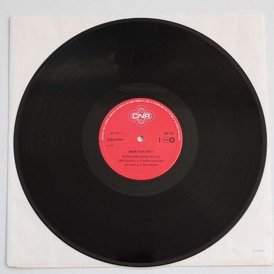 Zingen is een Feest - 60 Kinderliedjes - Het AVRO Kinderkoor, LP, Verzenden, Zo goed als nieuw, 12 inch