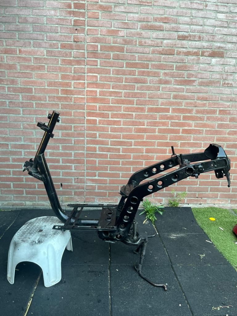 Piaggio skr frame 125cc, Ophalen of Verzenden, Gebruikt, Frame