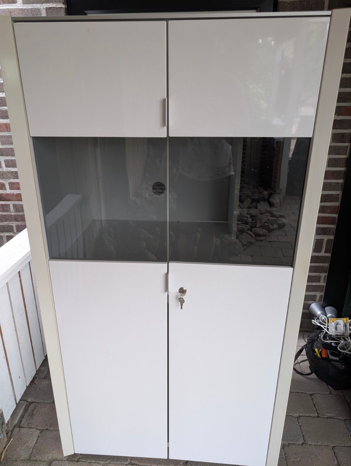 Multifunctionele kast op wielen voor multimedia, Ophalen, Gebruikt